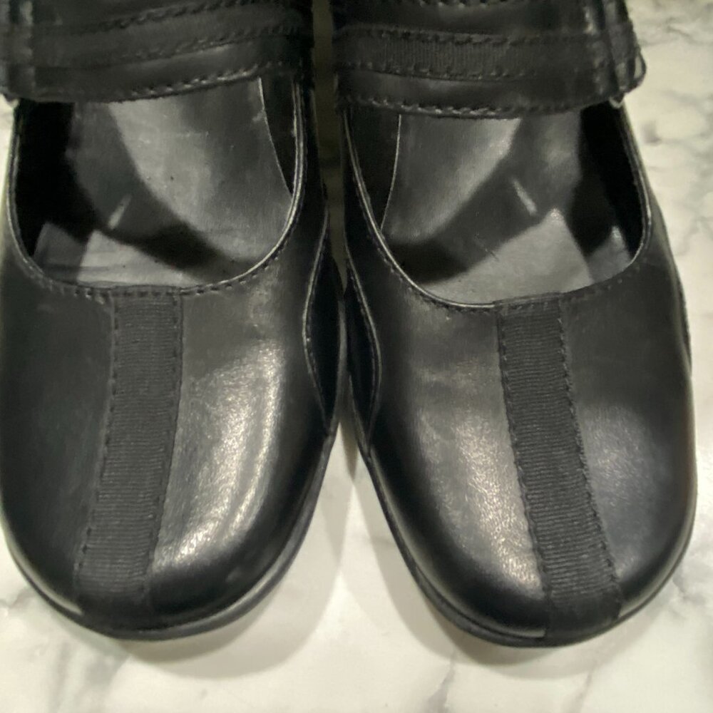 EUC~Kenneth Cole Reaction Womens "Van Go" Black Leather Mules Sz 6.5 - Picture 6 of 12